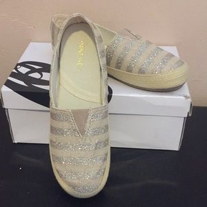 NWT Nine West women slipping shoes
